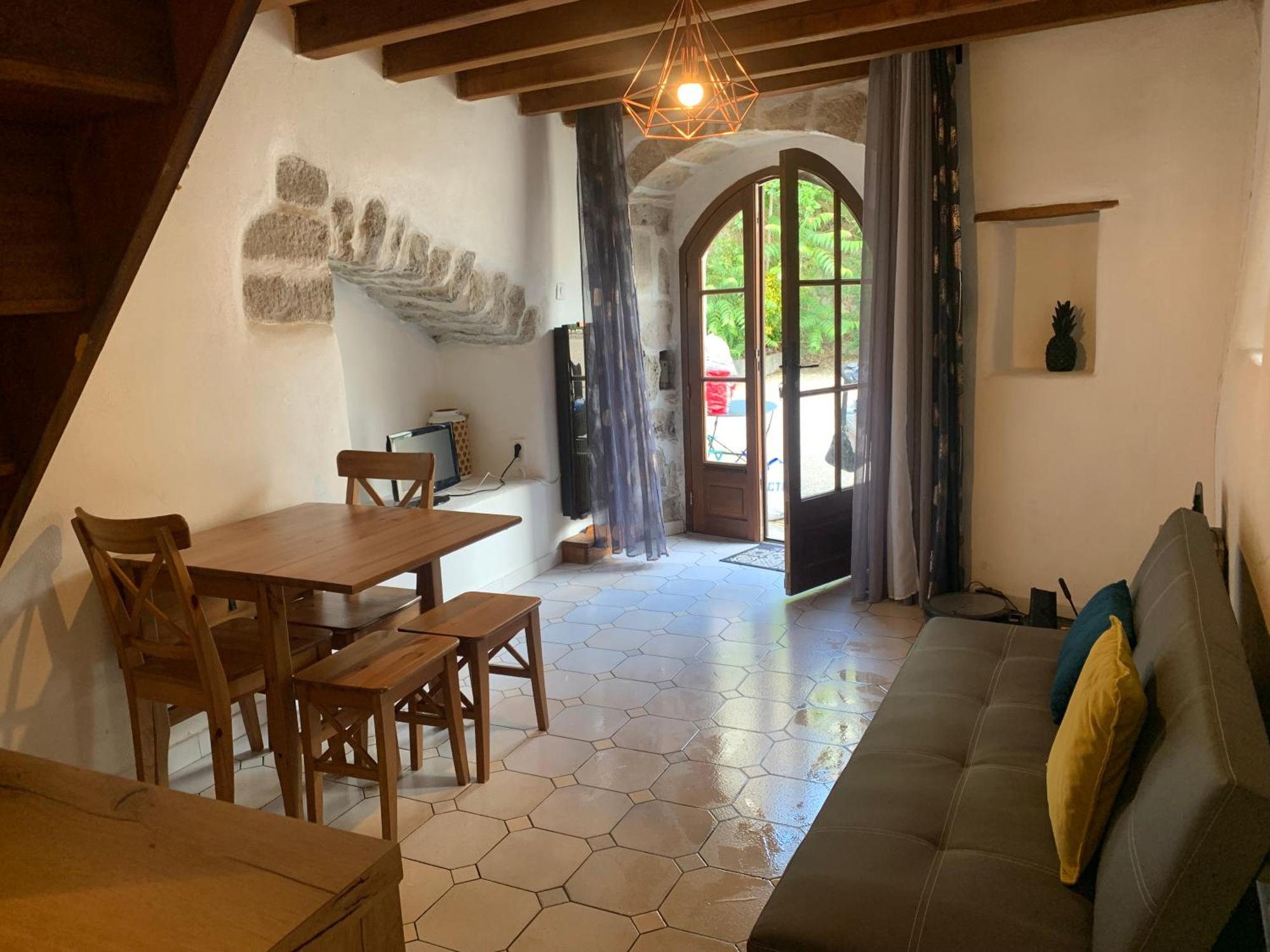 Ruoms Petite Maison 3* Centre-Village Bagian luar foto