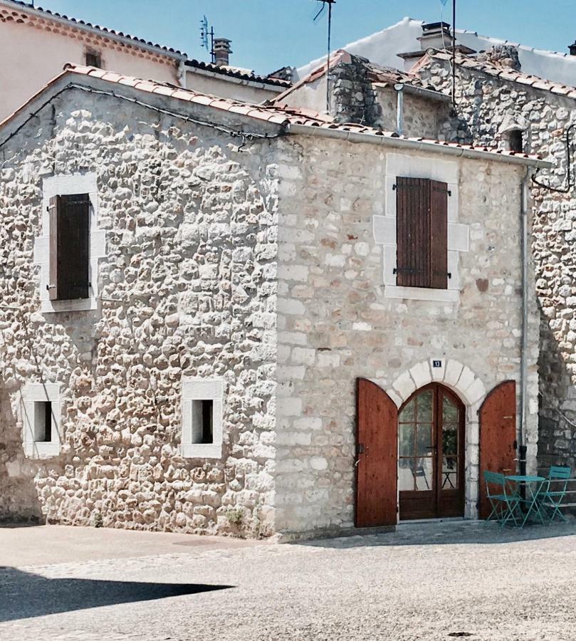 Ruoms Petite Maison 3* Centre-Village Bagian luar foto